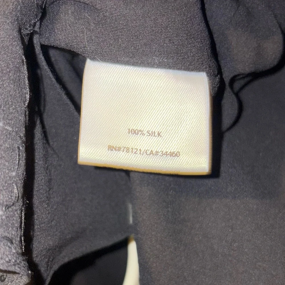 EILEEN FISHER 100% SILK SEQUIN EMBELLISHED FLOWY LIGHTWEIGHT TANK TOP BLOUSE - Picture 4 of 5